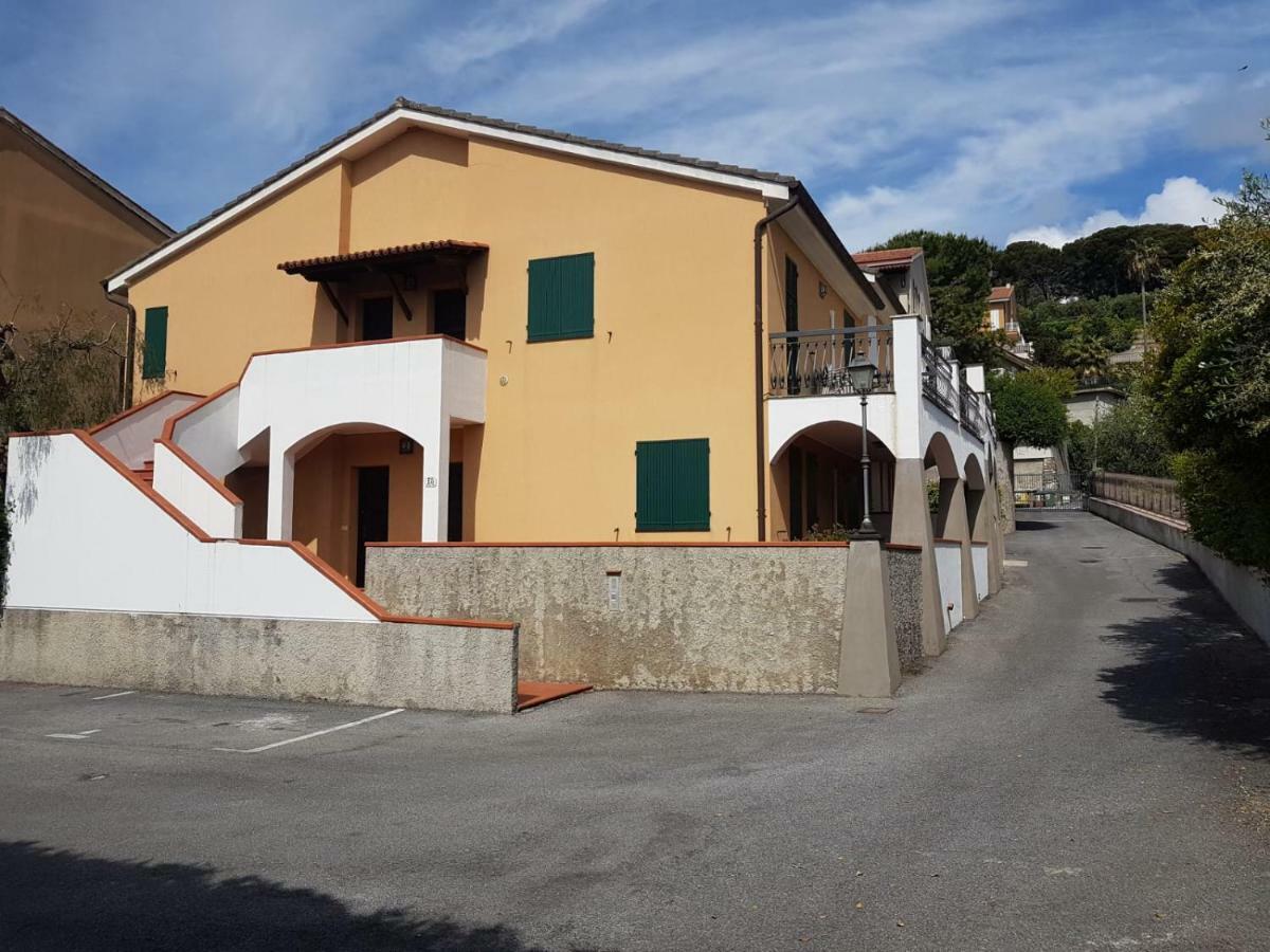 Residence La Meridiana San Bartolomeo Al Mare Exterior photo