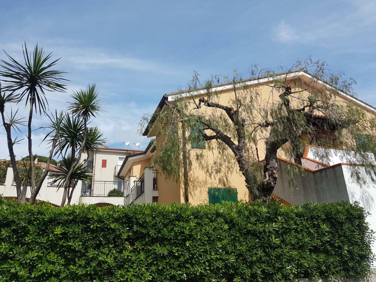 Residence La Meridiana San Bartolomeo Al Mare Exterior photo